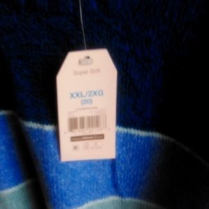 No boundaries sweater